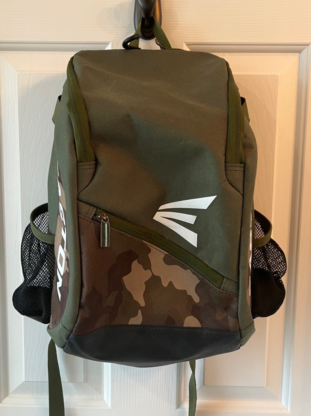 Easton Backpack Style Equipment Bag for Baseball/softball/T-ball